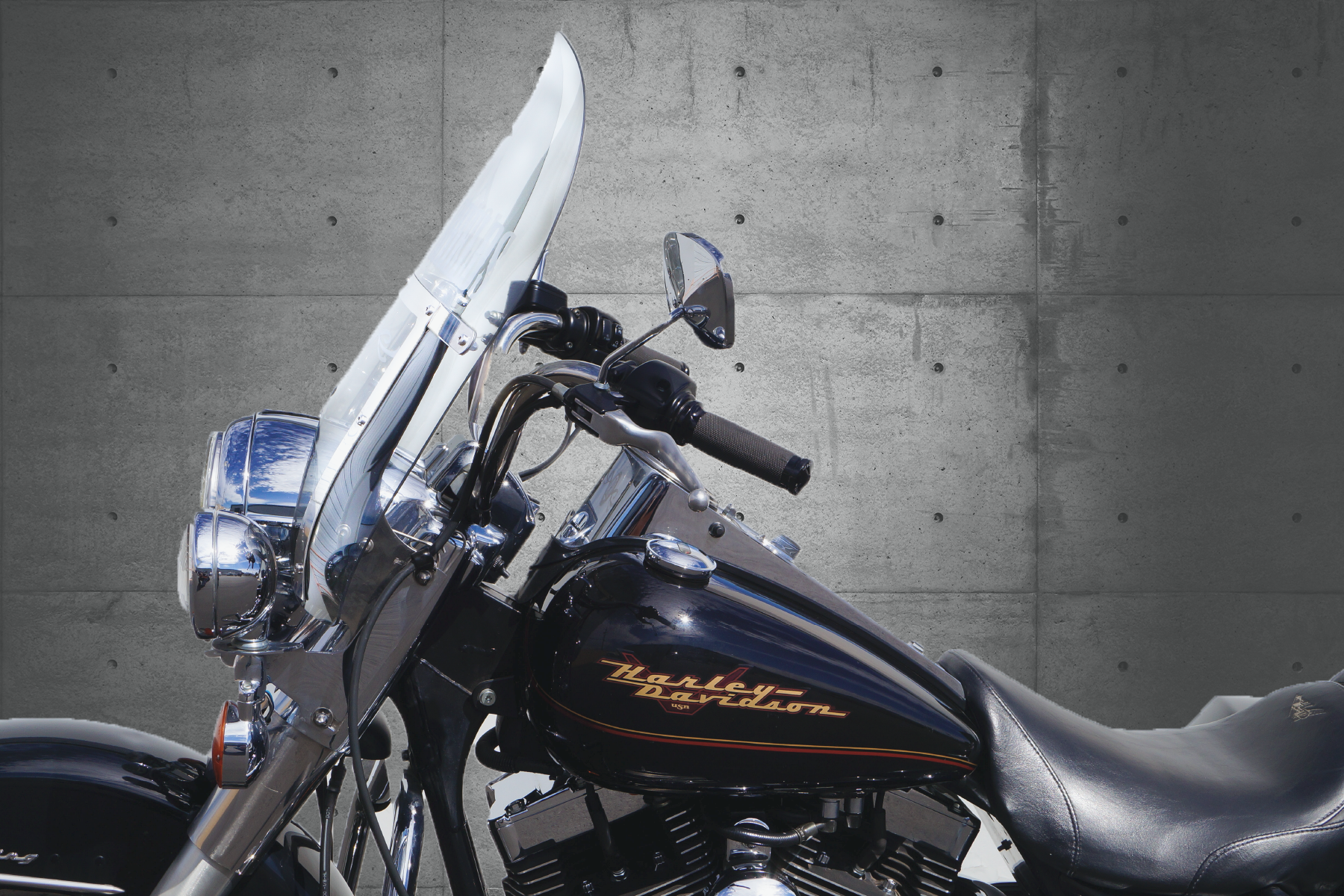 Harley road deals king special windshield